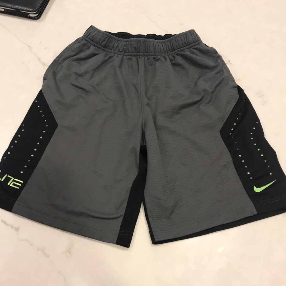 Boys Nike Elite Basketball Shorts